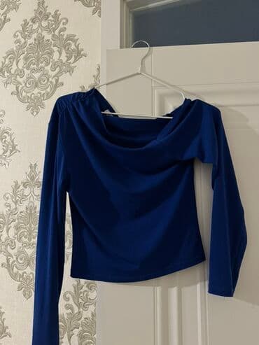 Mavi qadın bluzu - Model: Uzunqol, qısa kəsim - Yaxa: Drapeli/şal lalafo.az -da Mavi qadın bluzu - Model: Uzunqol, qısa kəsim - Yaxa: Drapeli/şal