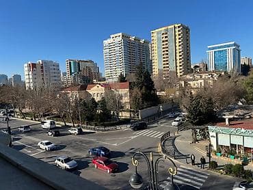 Bakı, 3 otaqlı, Köhnə tikili, m. 28 may, 93 kv. m lalafo.az -da Bakı, 3 otaqlı, Köhnə tikili, m. 28 may, 93 kv. m