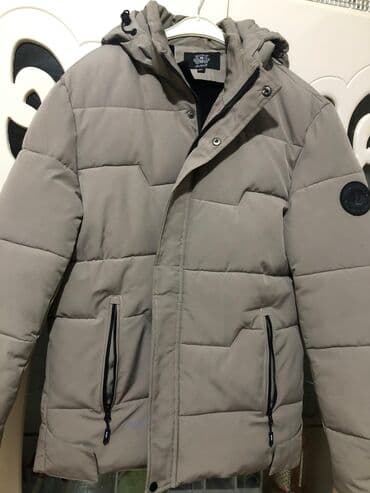 Kurtka satılır yeni kimidir 2,3 dəfə geyilub baha alınıb qiymətdən lalafo.az -da Kurtka satılır yeni kimidir 2,3 dəfə geyilub baha alınıb qiymətdən