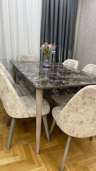Qonaq otağı üçün, İşlənmiş, Açılan, Kvadrat masa, 6 stul lalafo.az -da Qonaq otağı üçün, İşlənmiş, Açılan, Kvadrat masa, 6 stul