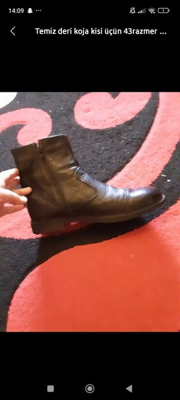 43 ölçülü, təmiz dəridən hazırlanmış kişi ayaq biləyi botları. Bu lalafo.az -da 43 ölçülü, təmiz dəridən hazırlanmış kişi ayaq biləyi botları. Bu