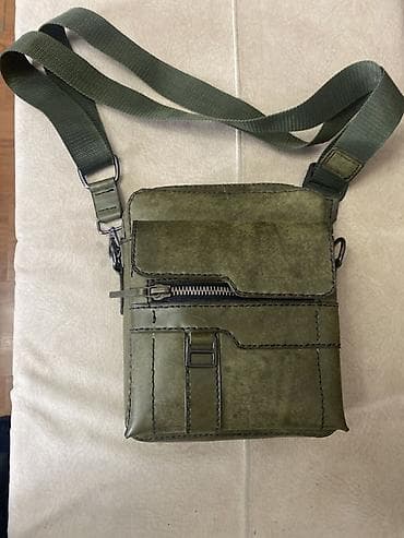 Yaşıl rəngli çiyin/xaçvari kişi çantası “ Jeep bag “ - Material lalafo.az -da Yaşıl rəngli çiyin/xaçvari kişi çantası “ Jeep bag “ - Material