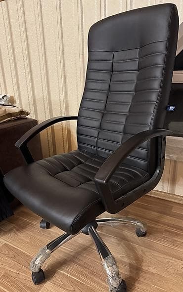 Ofis kreslosu satilir ideal veziyyetde cox az istifade olunub. 300 azn lalafo.az -da Ofis kreslosu satilir ideal veziyyetde cox az istifade olunub. 300 azn