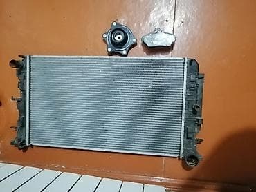 Avtomobil üçün soyutma sistemi və əyləc detalları dəsti - Radiator lalafo.az -da Avtomobil üçün soyutma sistemi və əyləc detalları dəsti - Radiator