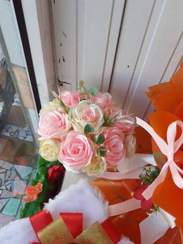 Gelinler üçün gülər dekorativ gül çatdırlada var qiymet 25 aze lalafo.az -da Gelinler üçün gülər dekorativ gül çatdırlada var qiymet 25 aze