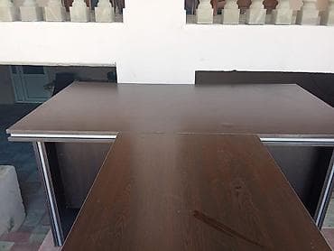 Ofis masasi normal vezyetdedi real aliciya endirim olacaq. unvan lalafo.az -da Ofis masasi normal vezyetdedi real aliciya endirim olacaq. unvan