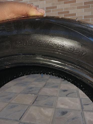 205/60 R16 92V avtomobil şini - Ölçü: 205/60 R16 - Yük indeksi: 92 - lalafo.az -da 205/60 R16 92V avtomobil şini - Ölçü: 205/60 R16 - Yük indeksi: 92 -