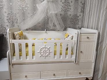Uşaq beşiyi və komodlu çarpayı dəsti - Rəng: ağ - Material: MDF/taxta lalafo.az -da Uşaq beşiyi və komodlu çarpayı dəsti - Rəng: ağ - Material: MDF/taxta