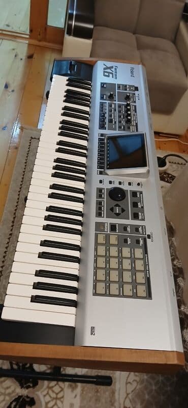 Sintezator, Roland lalafo.az -da Sintezator, Roland