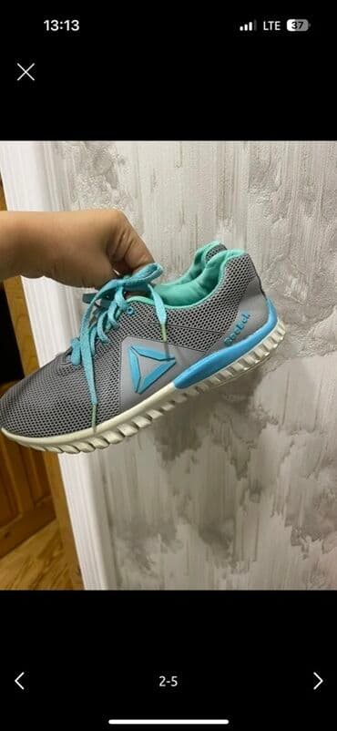 Idman ayaqqabısı – Reebok - Model: Reebok (yan hissədə üçbucaqlı lalafo.az -da Idman ayaqqabısı – Reebok - Model: Reebok (yan hissədə üçbucaqlı