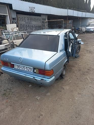 Mercedes 190 sokulur mator karobka ela veziyyetdedi kime ne lazim lalafo.az -da — 3 Mercedes 190 sokulur mator karobka ela veziyyetdedi kime ne lazim — 3
