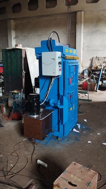 пресс чоп сатам: Hidravlik karton/plastik pres maşını. 50kgdan. 99kg kader balya at lalafo.az — 1 пресс чоп сатам: Hidravlik karton/plastik pres maşını. 50kgdan. 99kg kader balya — 1