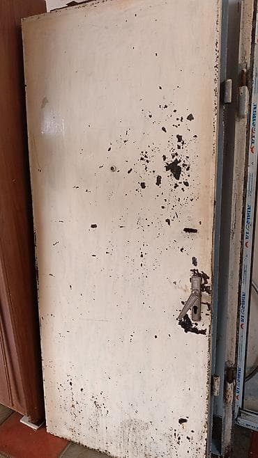 Крепежные изделия: Metal qapı dəsti - Material: polad/metal lövhə, dəmir qutu (kasa) ilə at lalafo.az — 2 Крепежные изделия: Metal qapı dəsti - Material: polad/metal lövhə, dəmir qutu (kasa) ilə — 2