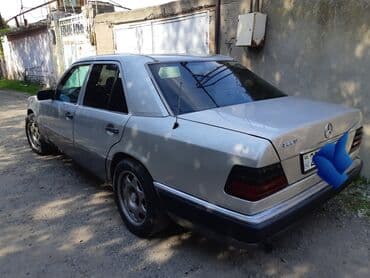 Mercedes-Benz 220: 2.2 l | 1994 il Sedan lalafo.az -da Mercedes-Benz 220: 2.2 l | 1994 il Sedan