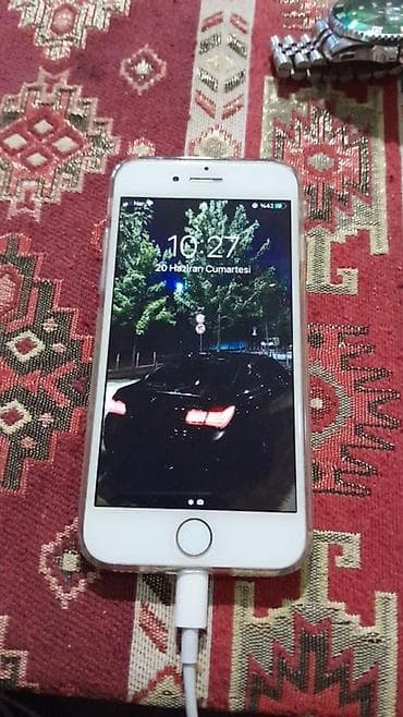 IPhone 7, 32 GB, Gümüşü, Barmaq izi lalafo.az -da IPhone 7, 32 GB, Gümüşü, Barmaq izi