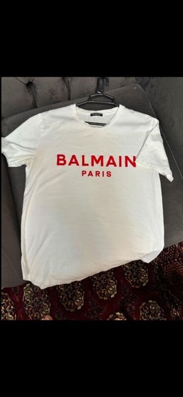 Balmain Paris brendli T‑şört kolleksiyası - Model 1: Ağ rəng, sinədə lalafo.az -da Balmain Paris brendli T‑şört kolleksiyası - Model 1: Ağ rəng, sinədə