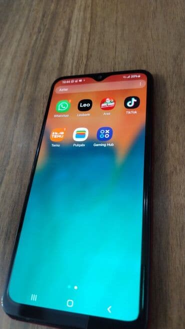 Samsung Galaxy A20, 32 GB, rəng - Qırmızı, İki sim kartlı lalafo.az -da Samsung Galaxy A20, 32 GB, rəng - Qırmızı, İki sim kartlı