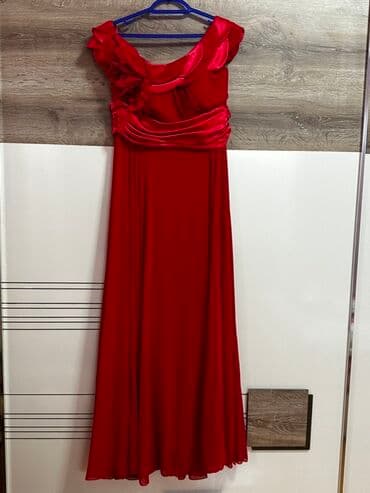 Qırmızı axşam/gecə geyimi - Rəng: Parlaq qırmızı - Model: Uzun, axıcı lalafo.az -da Qırmızı axşam/gecə geyimi - Rəng: Parlaq qırmızı - Model: Uzun, axıcı