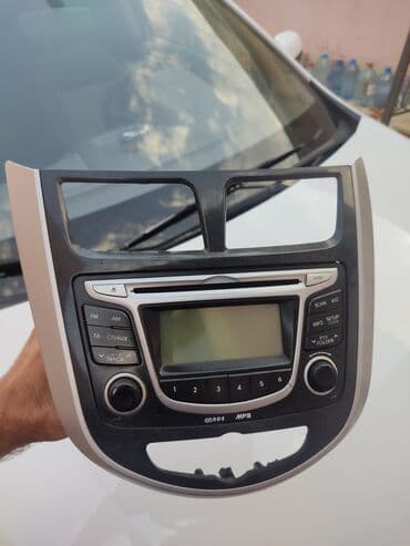 Hyundai accent 2011-2017 maqnitola tam işlək vəziyyətdədir Çərçivə də lalafo.az -da Hyundai accent 2011-2017 maqnitola tam işlək vəziyyətdədir Çərçivə də