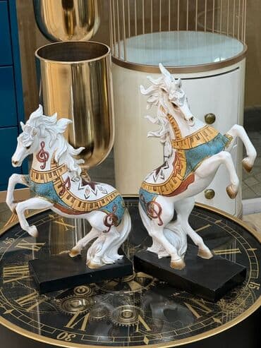 Fiqur, rəng - Ağ lalafo.az -da Fiqur, rəng - Ağ