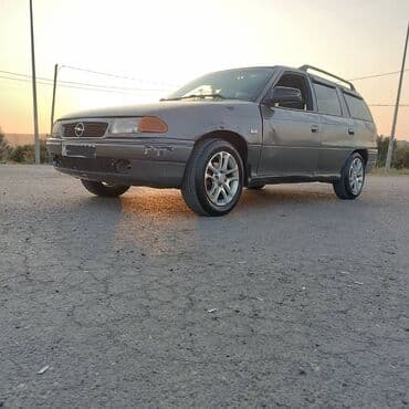 Opel Astra: 1.6 l | 1992 il 327071 km Universal lalafo.az -da Opel Astra: 1.6 l | 1992 il 327071 km Universal
