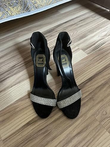 Ailena qadın ayaqqabısı – zərif dəbli sandal - Rəng: qara - Model lalafo.az -da Ailena qadın ayaqqabısı – zərif dəbli sandal - Rəng: qara - Model