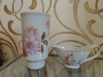 Porcelen dəst – süzgəc qabı/saus qabı və hündür stəkan/vaza - lalafo.az -da Porcelen dəst – süzgəc qabı/saus qabı və hündür stəkan/vaza -