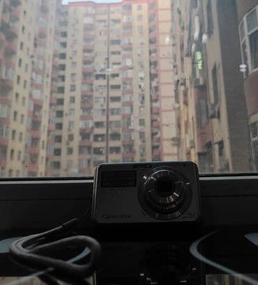 Sony Cyber-shot DSC-W180 dijital fotoğraf makinesidir. Temel lalafo.az -da Sony Cyber-shot DSC-W180 dijital fotoğraf makinesidir. Temel