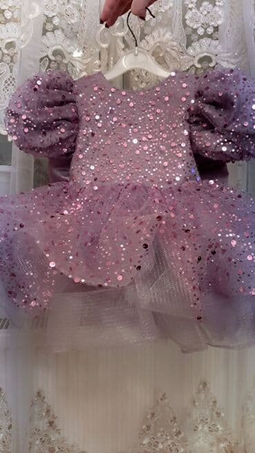 Bənövşəyi tonlarda uşaq üçün bayramlıq paltar. - Parlaq payetlərlə lalafo.az -da Bənövşəyi tonlarda uşaq üçün bayramlıq paltar. - Parlaq payetlərlə