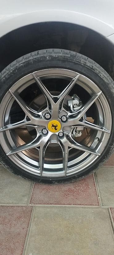 Avtomobil üçün yüngül lehimli disklər və şin dəsti - Ölçü: təxmini lalafo.az -da Avtomobil üçün yüngül lehimli disklər və şin dəsti - Ölçü: təxmini