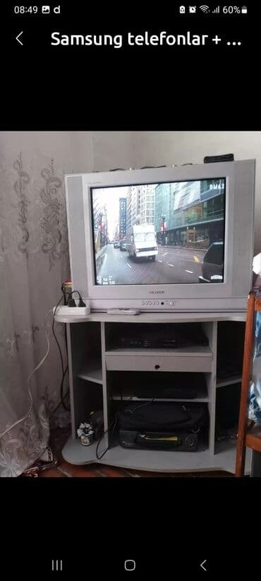 Samsung televizor + TV stendi + əlavə qurğular komplekti - Markalı lalafo.az -da Samsung televizor + TV stendi + əlavə qurğular komplekti - Markalı
