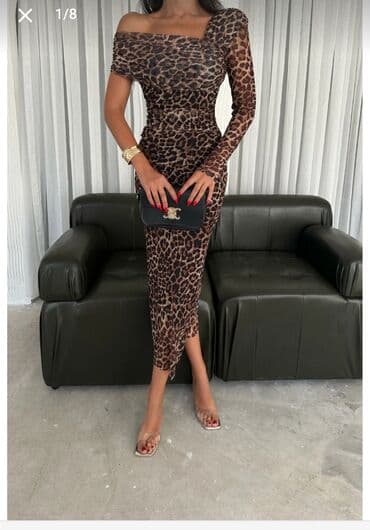 36-38 ölçüyə uyğun. Geyinilməyib lalafo.az -da 36-38 ölçüyə uyğun. Geyinilməyib