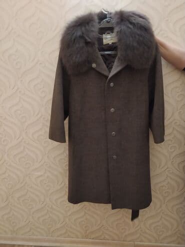 Qadın palto – klassik qəhvəyi tonlarda, dizə qədər uzunluq lalafo.az -da Qadın palto – klassik qəhvəyi tonlarda, dizə qədər uzunluq