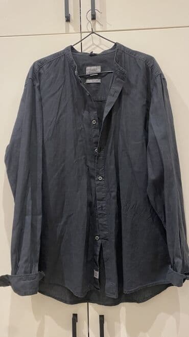 Kişi köynəyi – tünd boz rəngdə, uzunqol, düyməli model. - Yaxa lalafo.az -da Kişi köynəyi – tünd boz rəngdə, uzunqol, düyməli model. - Yaxa