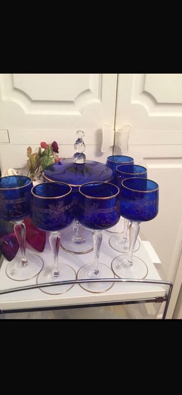 Çexiyanın göy bagema bakal dəsti, 1 konfetqabı, 6 bakal, təzə, 300 lalafo.az -da Çexiyanın göy bagema bakal dəsti, 1 konfetqabı, 6 bakal, təzə, 300