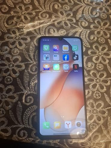 Redmi 13C, 128 GB, rəng - Gümüşü, Sənədlərlə, Zəmanət, Barmaq izi lalafo.az -da Redmi 13C, 128 GB, rəng - Gümüşü, Sənədlərlə, Zəmanət, Barmaq izi