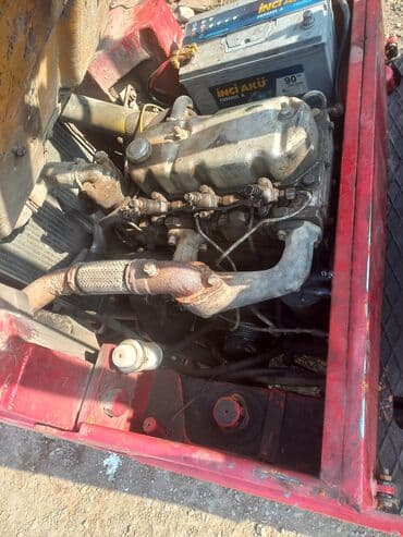 Yükgötürən (forklift) – qaldırıcı texnika - Rəng: qırmızı - Yanacaq lalafo.az -da — 3 Yükgötürən (forklift) – qaldırıcı texnika - Rəng: qırmızı - Yanacaq — 3