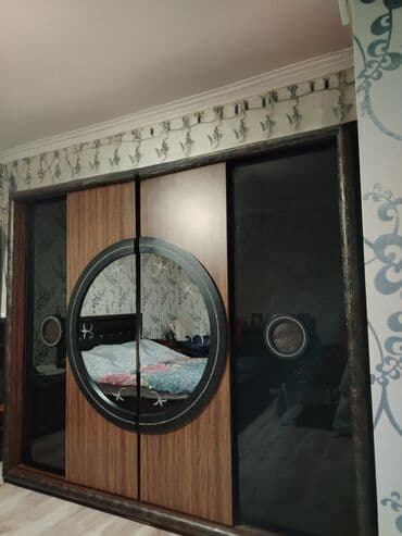 İşlənmiş, Kupe, 3 qapılı Düz dolab, Qarderob, paltar dolabı lalafo.az -da İşlənmiş, Kupe, 3 qapılı Düz dolab, Qarderob, paltar dolabı