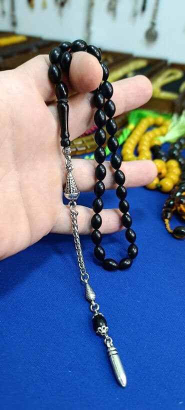 Sıxma kəhrəba qara rəngli və yaşıl iç yamsımalı, yüngül və rahat lalafo.az -da Sıxma kəhrəba qara rəngli və yaşıl iç yamsımalı, yüngül və rahat