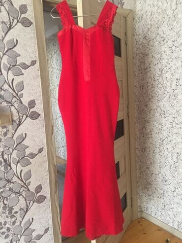 Satilir birdefe nisana geyinilibdi lalafo.az -da Satilir birdefe nisana geyinilibdi