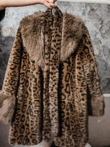 Leopard naxışlı xəz palto - Rəng və naxış: isti qəhvəyi tonlarında lalafo.az -da Leopard naxışlı xəz palto - Rəng və naxış: isti qəhvəyi tonlarında