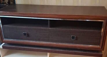 Təmiz və səliqəli vəziyyətdədir. Üst hissəsi tünd rəngdə, alt hissəsi lalafo.az -da Təmiz və səliqəli vəziyyətdədir. Üst hissəsi tünd rəngdə, alt hissəsi