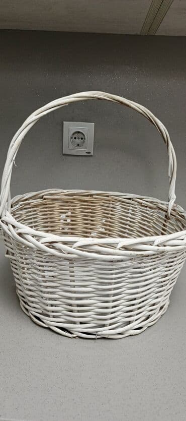 Yenidi böyük sebetdi satılır 20 azene Super birseydi lalafo.az -da Yenidi böyük sebetdi satılır 20 azene Super birseydi