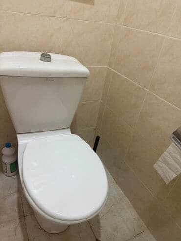 Duş şlanqları: Ağ rəngdə unitaz və ayaqlı çanaq dəsti hamam otaqları üçün uyğundur lalafo.az -da — 1 Duş şlanqları: Ağ rəngdə unitaz və ayaqlı çanaq dəsti hamam otaqları üçün uyğundur — 1