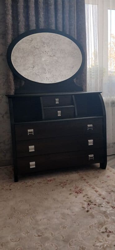 Güzgülü lalafo.az -da Güzgülü