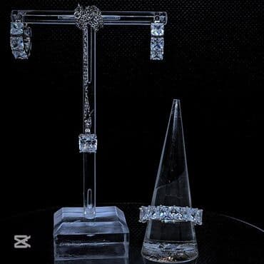 Dəstə daxildir: Üzük, Sırğa, Sep, Gümüş, 925 Əyar lalafo.az -da Dəstə daxildir: Üzük, Sırğa, Sep, Gümüş, 925 Əyar