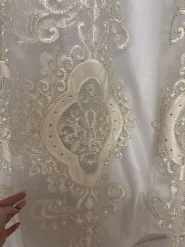 Klassik üslubda zərif tül pərdə 6 metrden yigilib 3 metreye hundurluk lalafo.az -da Klassik üslubda zərif tül pərdə 6 metrden yigilib 3 metreye hundurluk