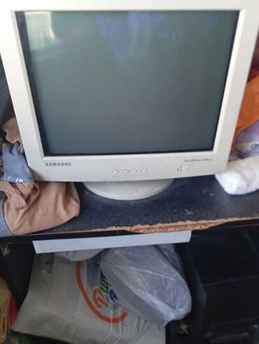 Samsung SyncMaster 753s CRT monitor + masaüstü sistem bloku Monitor lalafo.az -da Samsung SyncMaster 753s CRT monitor + masaüstü sistem bloku Monitor