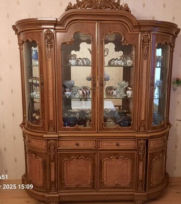 Şüşəli dolab vitrini lalafo.az -da Şüşəli dolab vitrini