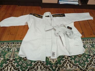 Mizuno cüdo kimano satılır 3/160 ölçü az işlənib şalvar kəmər hamsı lalafo.az -da Mizuno cüdo kimano satılır 3/160 ölçü az işlənib şalvar kəmər hamsı